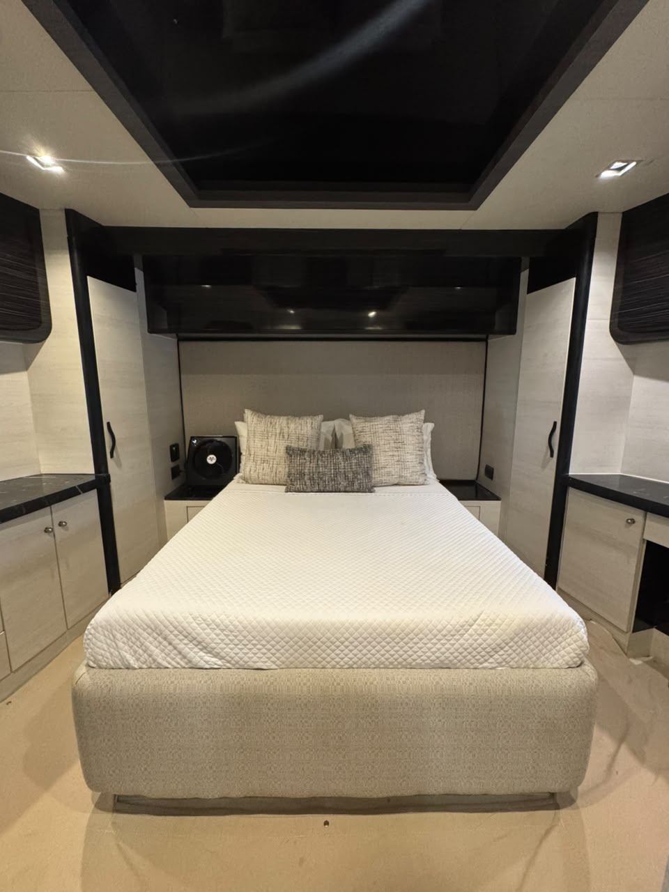 MÍO aft deck