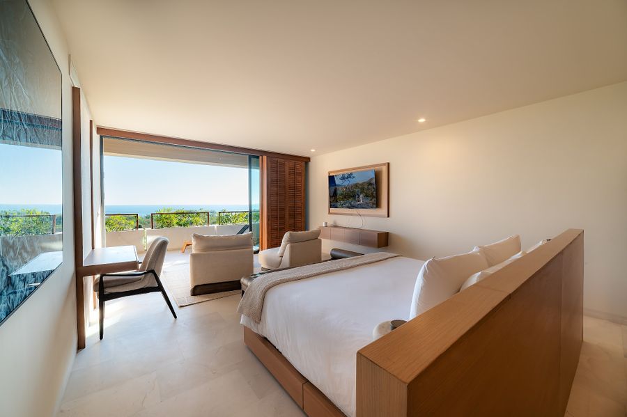 Surf Residences 312 photo 9