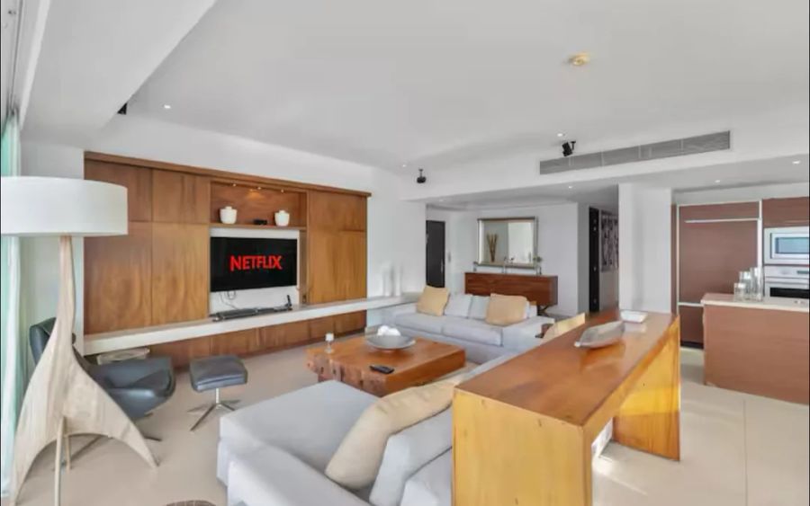 Luxury Beach Front Condo 21st Floor Views photo 15