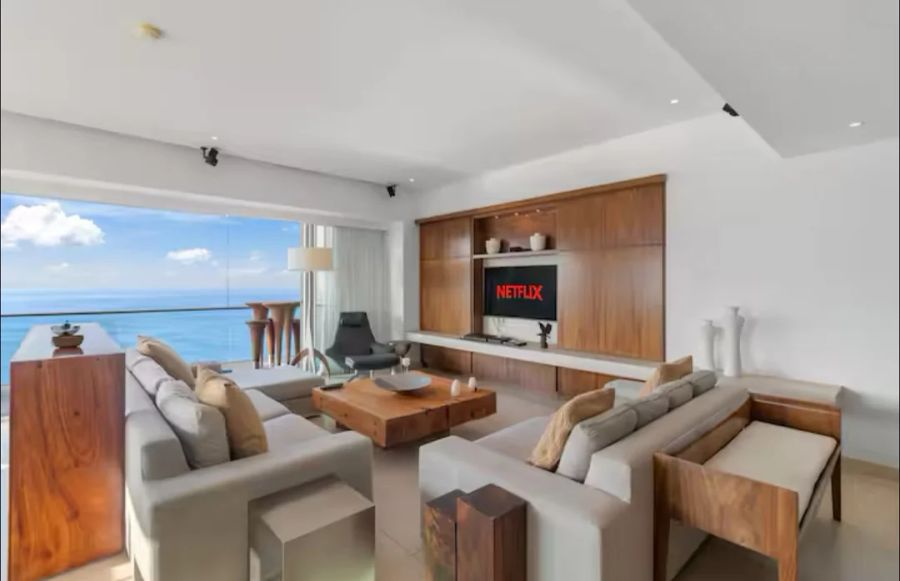 Luxury Beach Front Condo 21st Floor Views photo 3