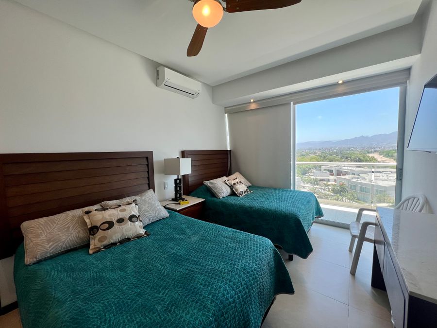 Peninsula Vallarta 9C photo 2