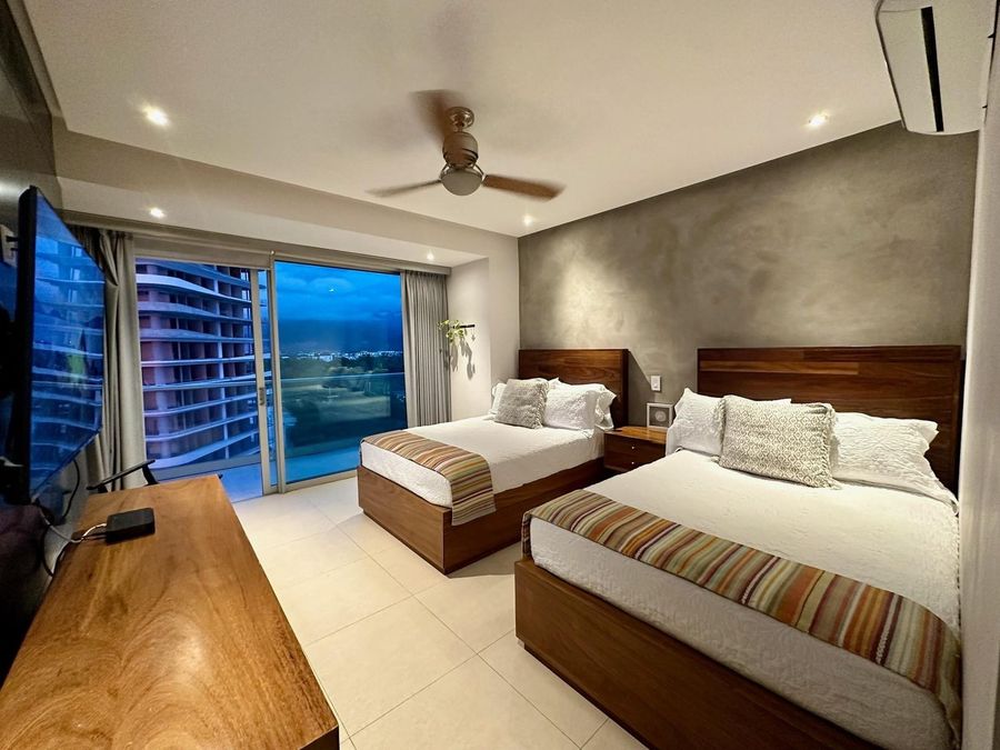 Peninsula Vallarta photo 6