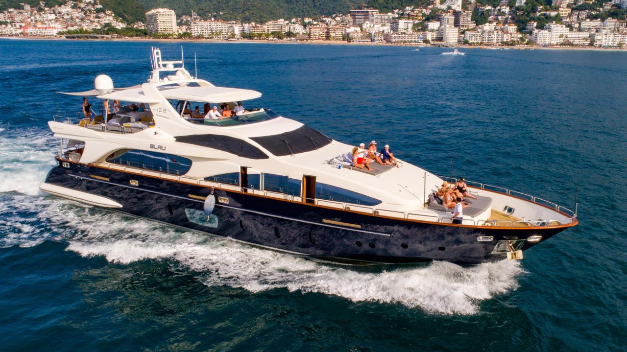 BLAU — PVR Yacht Club